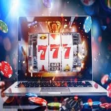 Studio dealer Monopoly Live dengan papan permainan besar dan kamera multi-sudut